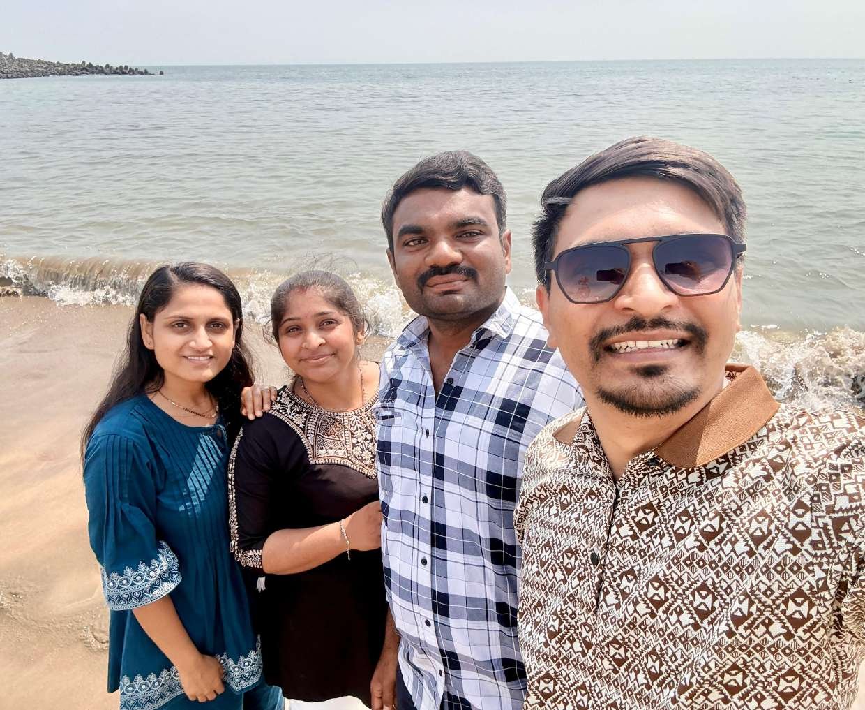 Family Trip · 08