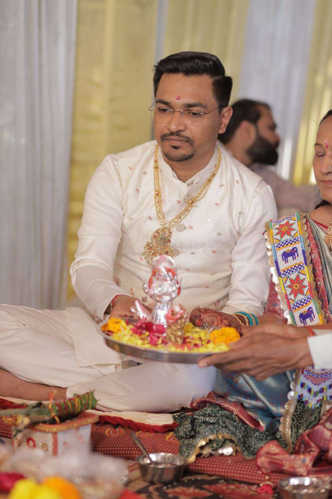 Mandap Muhrat · 02