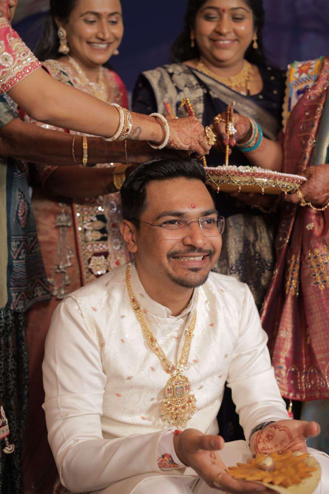 Mandap Muhrat · 07