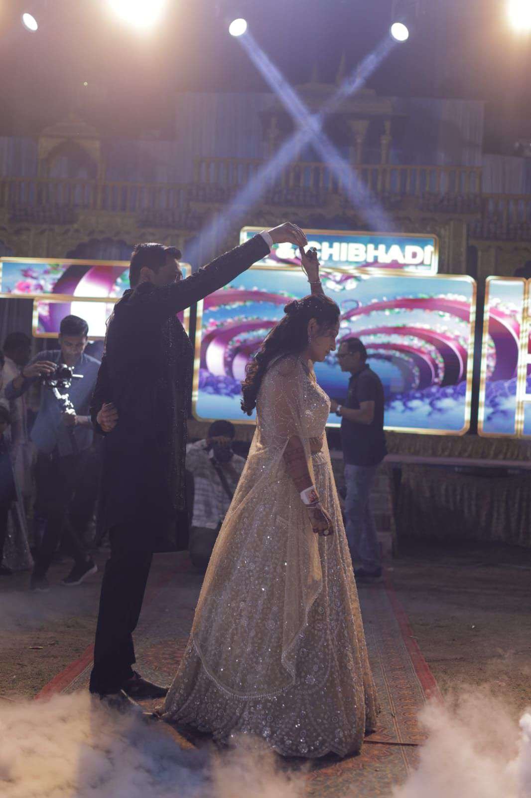 Raas Garba · 02