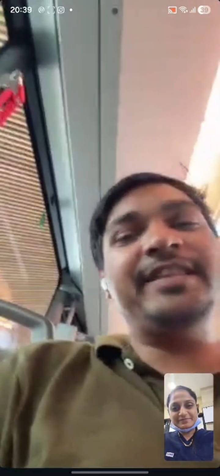 Video call · 09 · Jaydip on tram